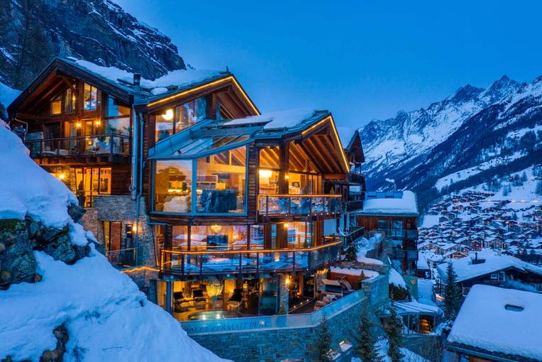 Why You Should Book Your 2026/2027 Ski Holiday Early